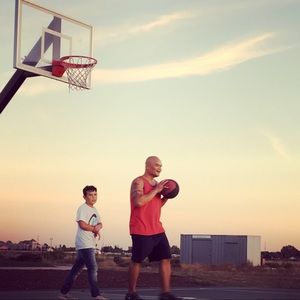 Meet your Posher, Cassandra